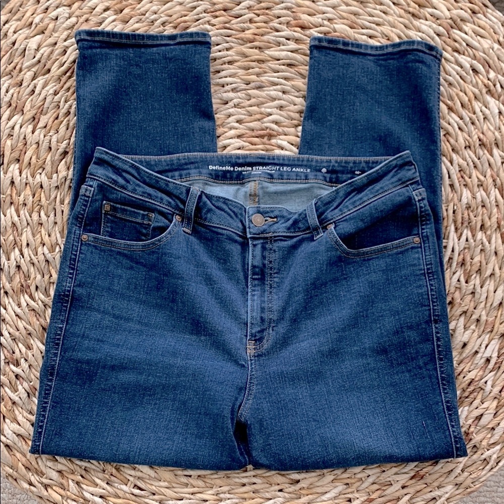 Chico’s DefineMe Denim Straight Leg Ankle Jean